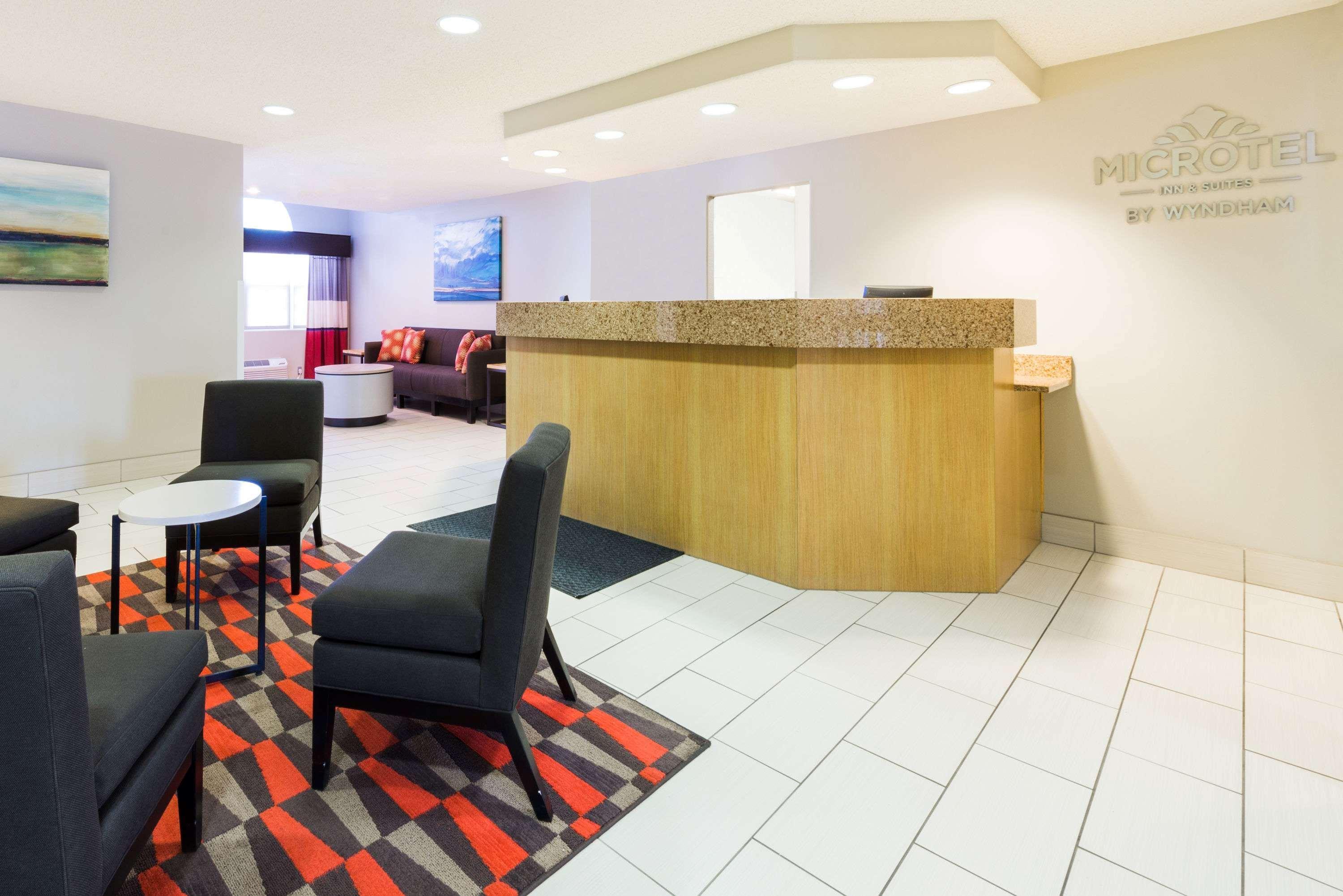 Microtel Inn And Suites Pueblo Eksteriør billede